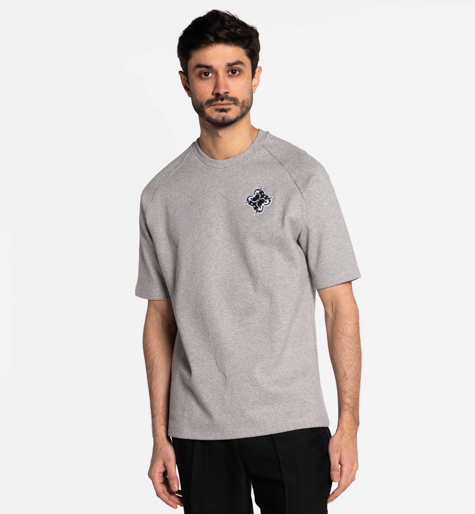 HERITAGE ICON RELAXED FIT T-SHIRT IN LIGHT GRAY VISCOSE